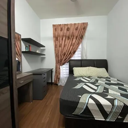 Family Friendly Multiple Parking 3Bedroom Apartment Seri Kembangan Exterior photo