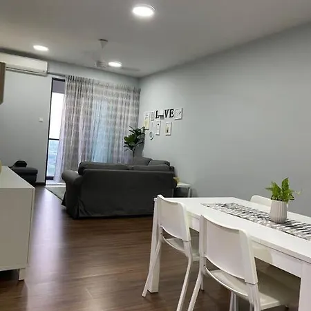 Family Friendly Multiple Parking 3Bedroom Apartment Seri Kembangan Exterior photo